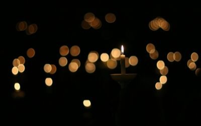 A little light in Sydney’s dark: Candlelight vigil for refugees